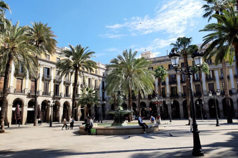 Walking Tour Gothic Quarter and Ramblas+Boat Trip - Who Will Love This Tour?
