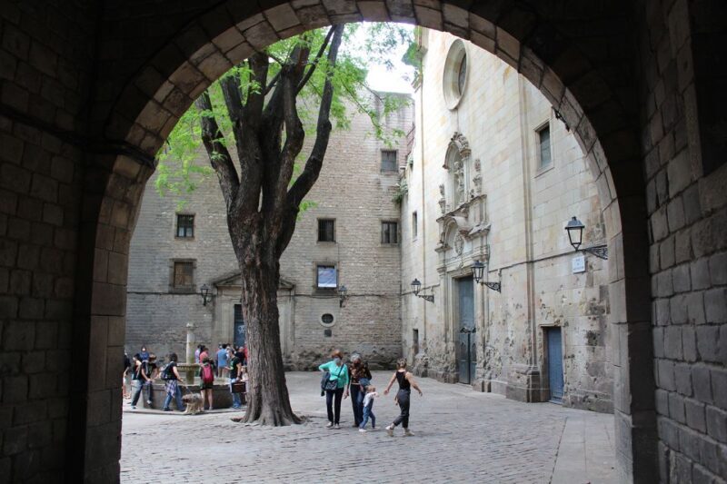 Walking Tour Gothic Quarter and Ramblas+Boat Trip - Final Thoughts: Is It Worth It?