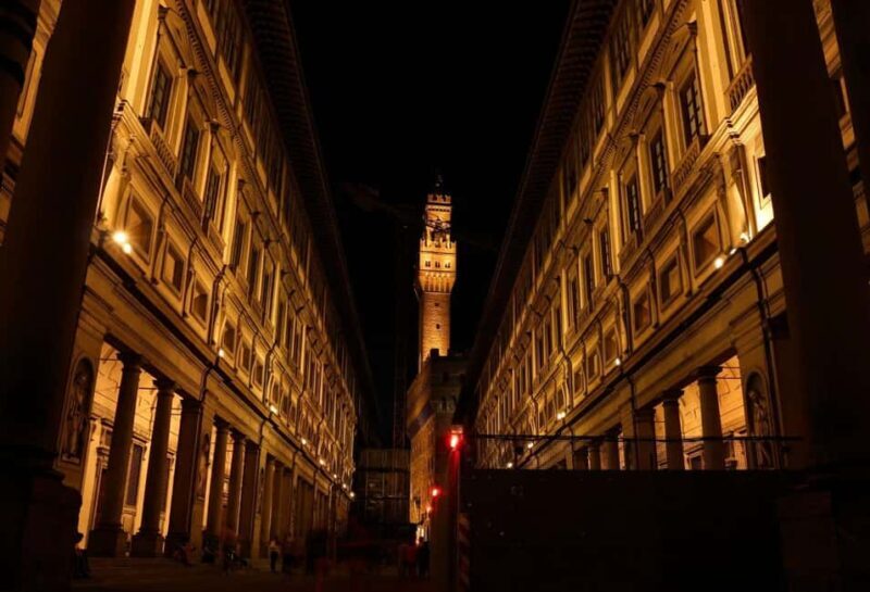Walking Tour: Halloween in Florence among Crimes, Revenge, and Mysteries - Introduction