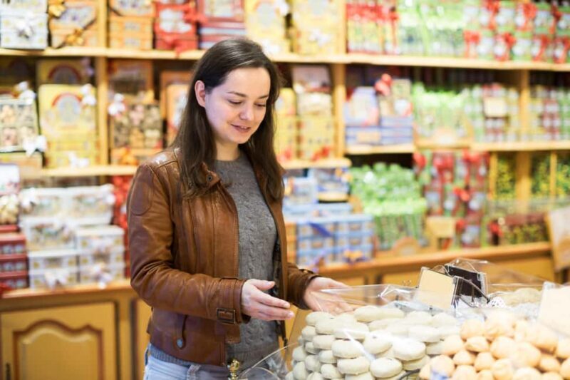 Walking Tour in Lyon with Tastings and Stories - Key Points