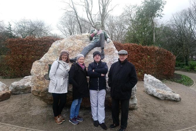 Walking tour in Merrion Square Park with a pint of Guinness Dublin Rogues Tour - Frequently Asked Questions