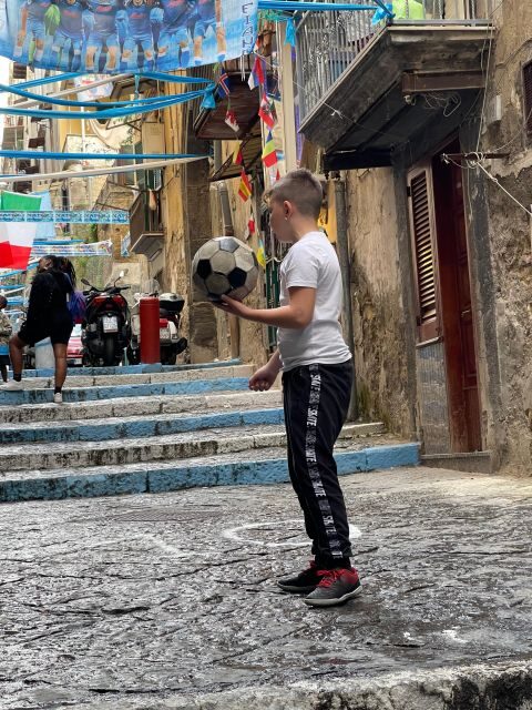 Walking tour in Naples - Key Points