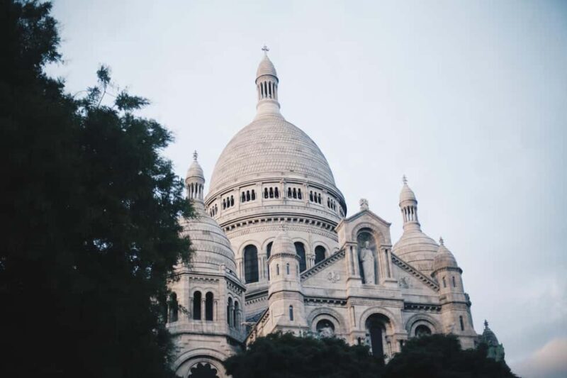 Walking Tour in Paris Montmartre with Tastings and Stories - An Overview of the Experience