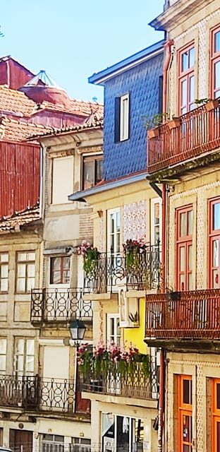 Walking Tour in Porto with Unique Polaroid Photos as a Gift - Practical Tips for Your Porto Photography Walk