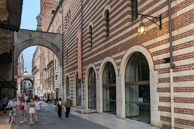 Walking Tour in Verona: 9+ Landmarks with Live Guide - FAQs