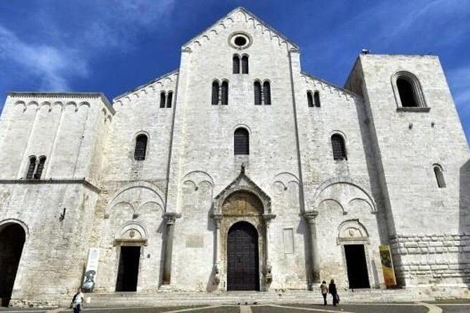 Walking tour of Bari *private tour* - Exploring the Old Town and Castle