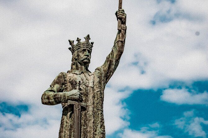 Walking Tour of Chisinau with Local Guide - Exploring Chisinau: A Walking Tour with a Local Guide