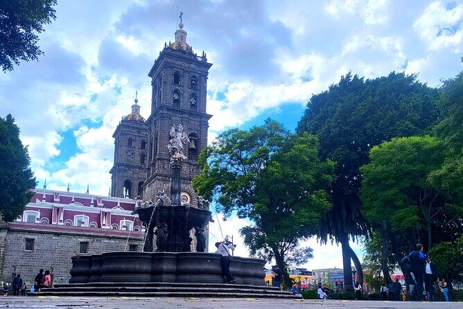Walking tour of legends and Poblano cuisine - The Cathedral and Religious Heritage