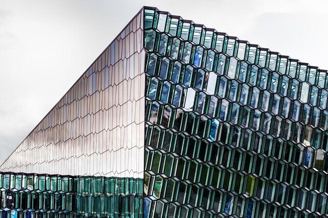 Walking tour of Reykjavik city - Exploring Reykjavik on Foot: A Detailed Review of the City Walking Tour