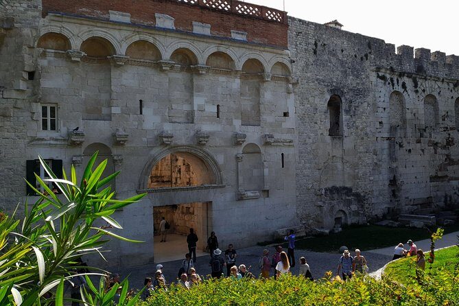 Walking Tour of Split with a 'Magister' of History - The Sum Up