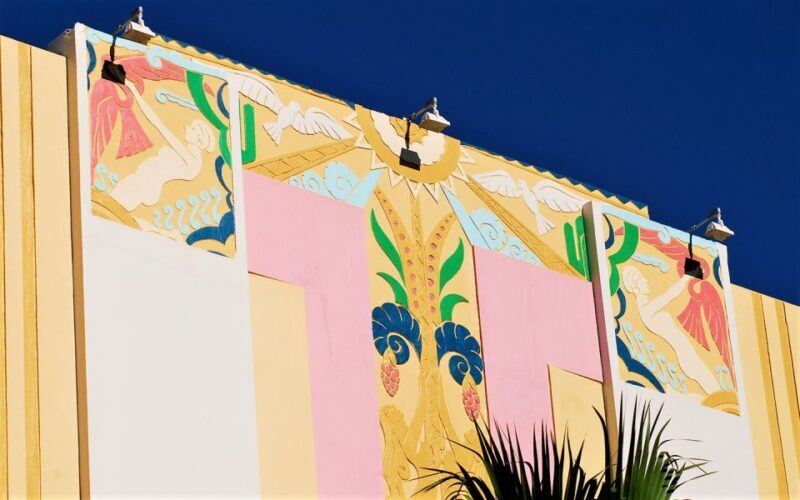 Walking Tour with Cocktails(optional) Miami - Key Points