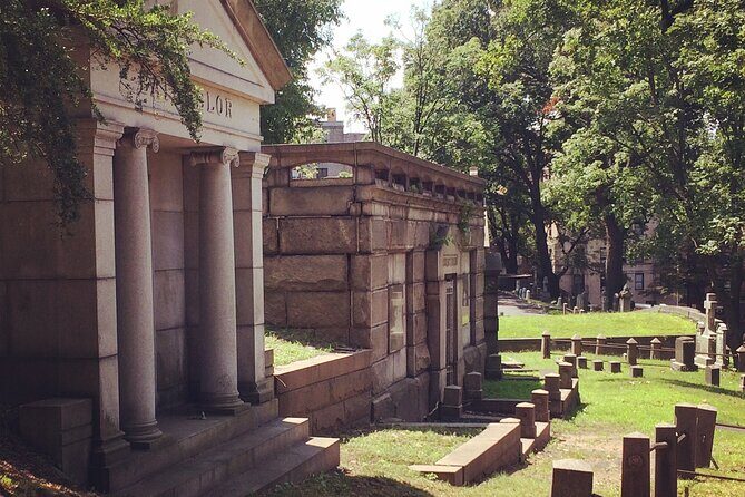 Wall Street Whispers: Trinity Tomb Trek - An In-Depth Look at the Wall Street Whispers: Trinity Tomb Trek