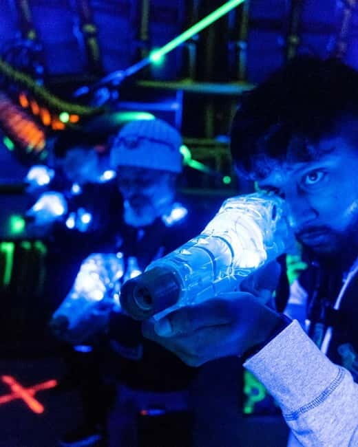 Walsall: Karting 15 min with free 20 min laser tag - The Experience at Alvar Karting & Laser in Walsall