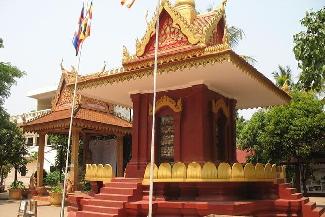 War Museum, Killing Field and Floating village (Kampong Kleang) - Exploring Cambodia’s Hidden Corners: War Museum, Killing Field, and Kampong Kleang Floating Village