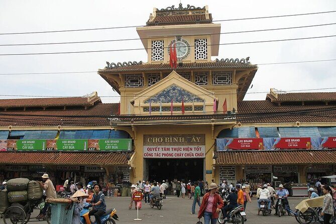 War Relics of Saigon Shore Excursion from Phu My Port - Binh Tay Market: A Vibrant Trading Hub