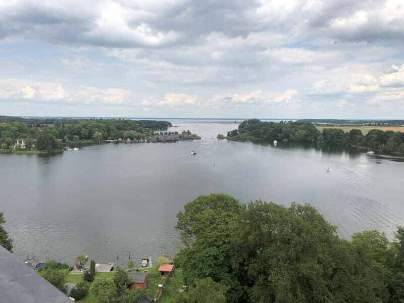 Waren (Müritz): Day cruise motor yacht with skipper - 8 hours - Introduction to the Experience