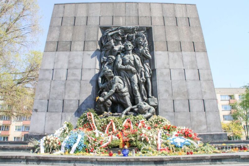 Warsaw: 2-Hour Tour of Daily Life in the Ghetto Warsaw - Who Would Love This Tour?