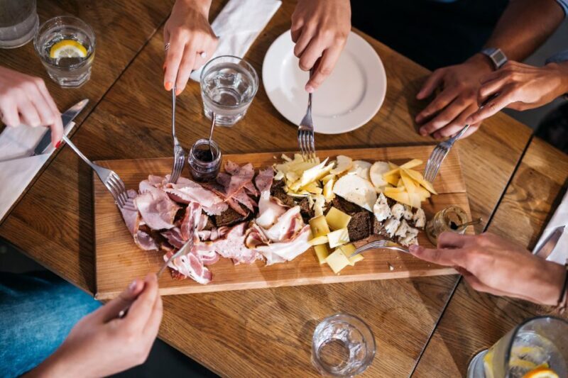 Warsaw: 4-Hour Polish Food Tour - Itinerary Breakdown: What to Expect Step-by-Step