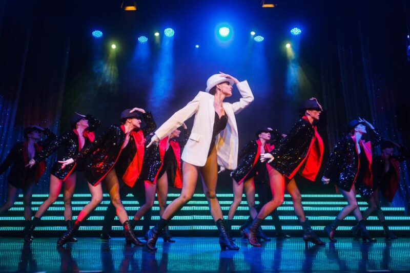 Warsaw: Dinner Show at Sabat Theatre - FAQs