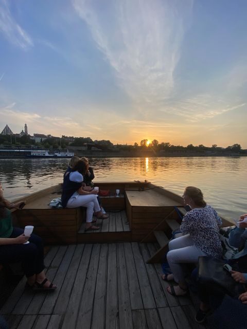 Warsaw: Evening Vistula Cruise with Welcome Drink - The Details: What to Expect from the Warsaw Evening Vistula Cruise