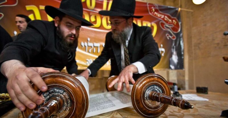 Warsaw: Jewish Heritage 4-Hour Private Tour - Detailed Breakdown of the Tour Experience