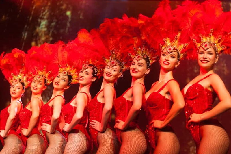 Warsaw: Live Show and Dinner for Two with Champagne - What Makes This Experience Special?