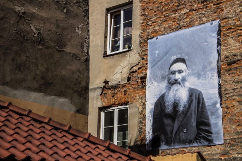 Warsaw: Majdanek Concentration Camp & Lublin Guided Day Tour - FAQ