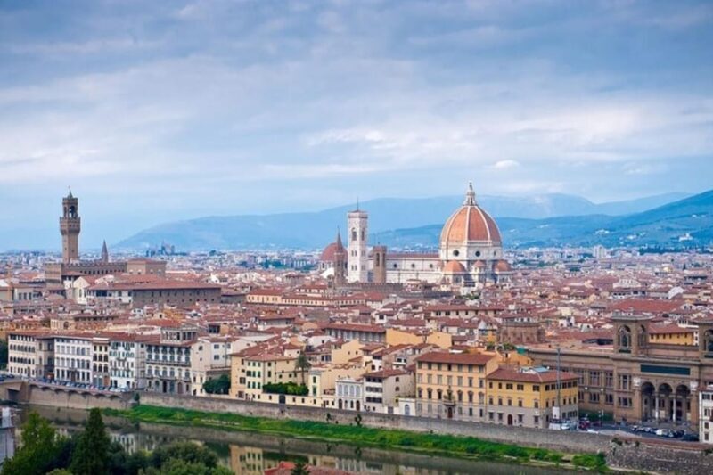 Warsaw : Must-See Walking Tour With A Guide - Exploring Warsaw’s Top Sights with a Local Guide