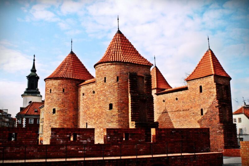 Warsaw: Old and New Town Private Walking Tour - Key Points