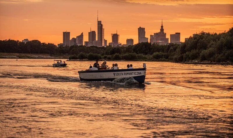 Warsaw: Private Cruise on a wooden boat - max. 12 pax - The Itinerary and What to Expect