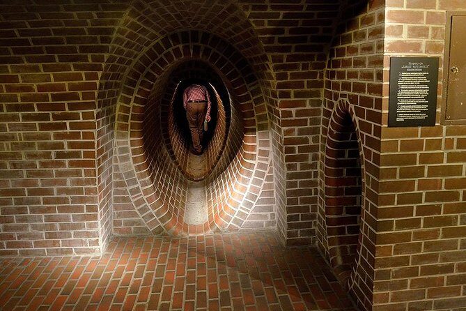 Warsaw Uprising Museum (1944) : SMALL GROUP /inc. Pick-up/ - Practical Details and Tips