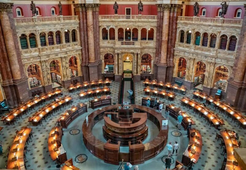 Washington, D.C.: U.S. Capitol & Monuments Walking Tour - Review Highlights and Personal Touches