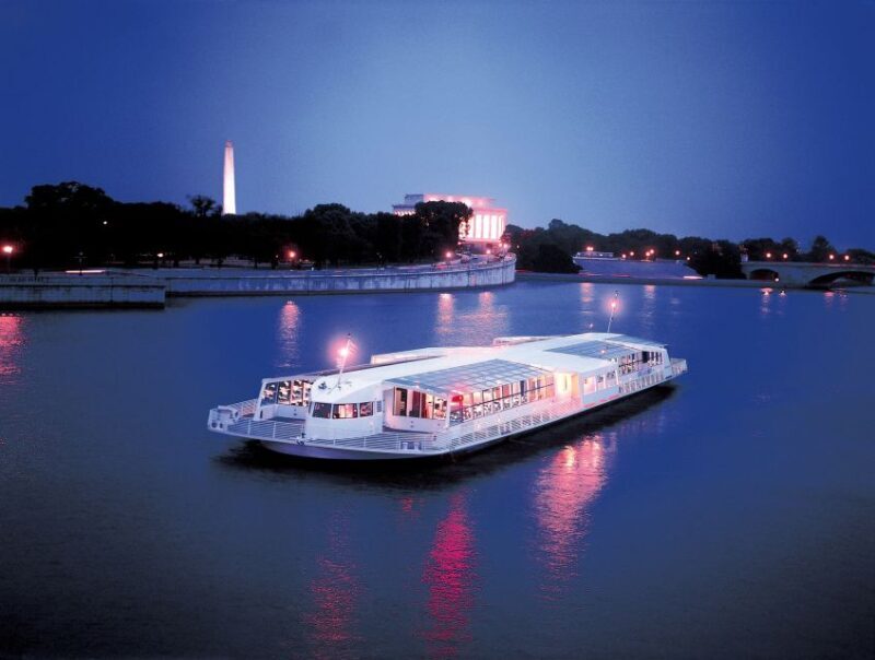 Washington DC: Christmas Eve Gourmet Brunch or Dinner Cruise - An In-Depth Look at the Christmas Eve Cruise Experience