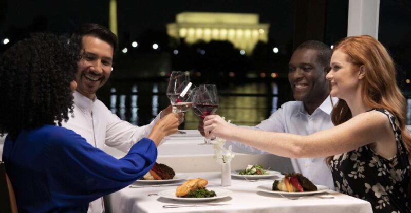 Washington DC: Christmas Eve Gourmet Brunch or Dinner Cruise - The Sum Up