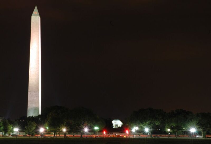 Washington, DC: Holiday Lights Nighttime Bus Tour - Key Points
