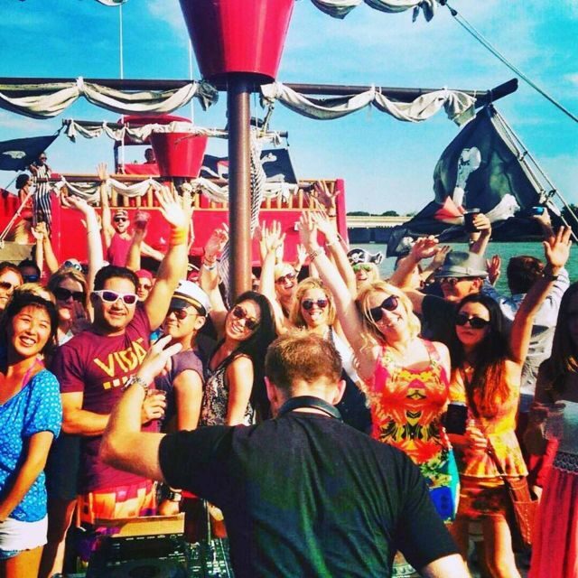 Washington DC: Pirate Ship Cruise with Open Bar - Key Points