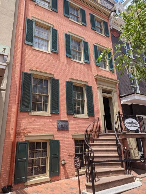 Washington DC: Presidential Crime Scenes Walking Tour - Key Points