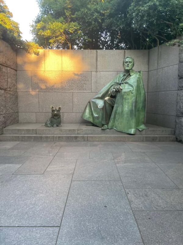 Washington, DC: Small Group Tour with Driver/Guide and Water - An In-Depth Look at the Tour Experience