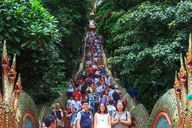 Wat Doi Suthep and Thai Handicraft Tour from Chiang Mai - FAQ
