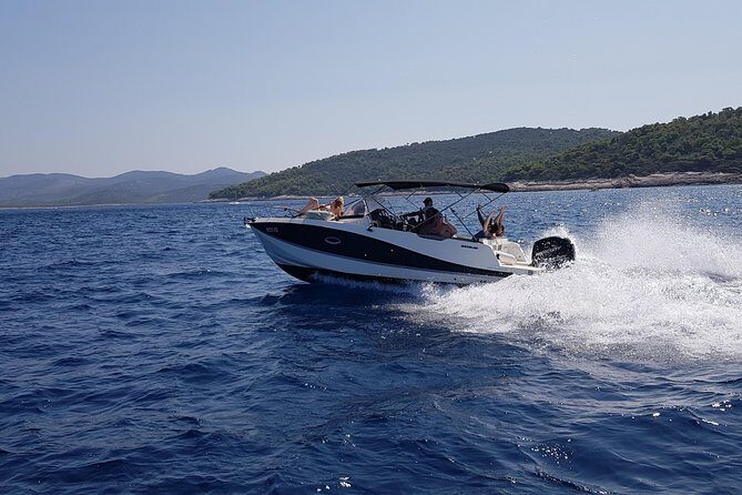 Water Taxi Ride from Split Airport to Hvar - An In-Depth Look at the Water Taxi Experience