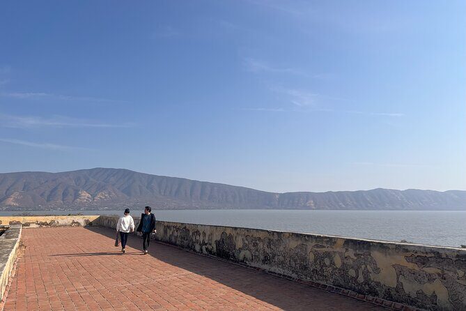 Water TOUR - Lakes, Islands, Fortresses and Artisan Workshops - Who Should Consider This Tour?