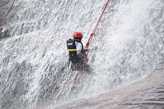 Waterfall Abseiling from Ella - Key Points