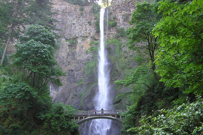 Waterfall Express Tour -Transportation to Waterfall Trolley PDX07 - Itinerary Breakdown