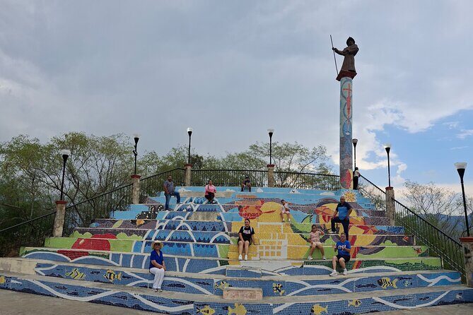 Waterfall Horsetail and dam of the mouth and village Magic - FAQ