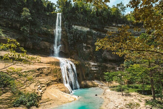 Waterfalls Tour with Boodle Fight Lunch in Bohol - Key Points