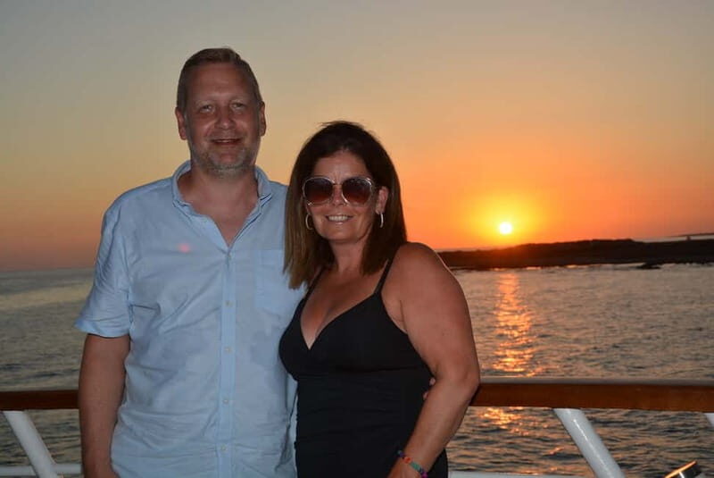 Wave Dancer Deluxe Night cruise with Fireworks (Adults Only) - FAQs