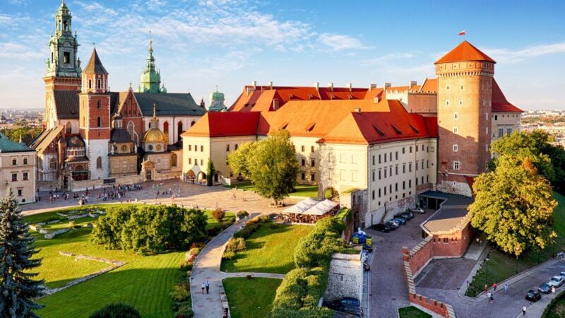 Wawel Hill Tour with Audio Guide - The Royal Residences and Religious Significance