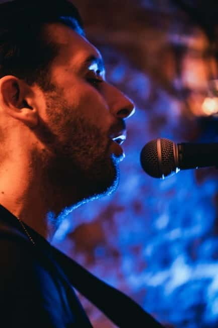 Wednesday Night Live Music with Cocktails - Key Points