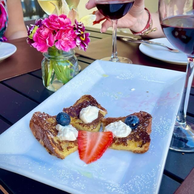 Weekend Brunch Tour (Rolling) - A Closer Look at the Brunch Experience