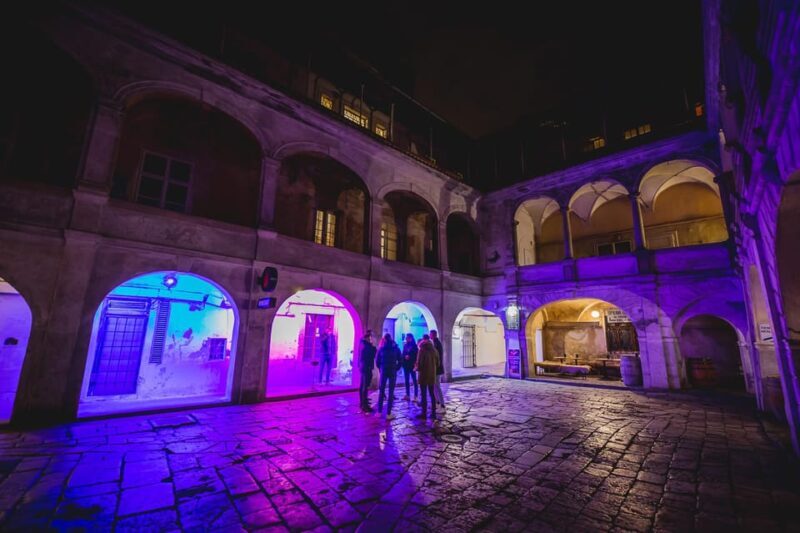 Weekend Night @ The 2nd Floor Secret Club (House / Tech) - Exploring the Secrets of Klubovna 2.patro in Prague